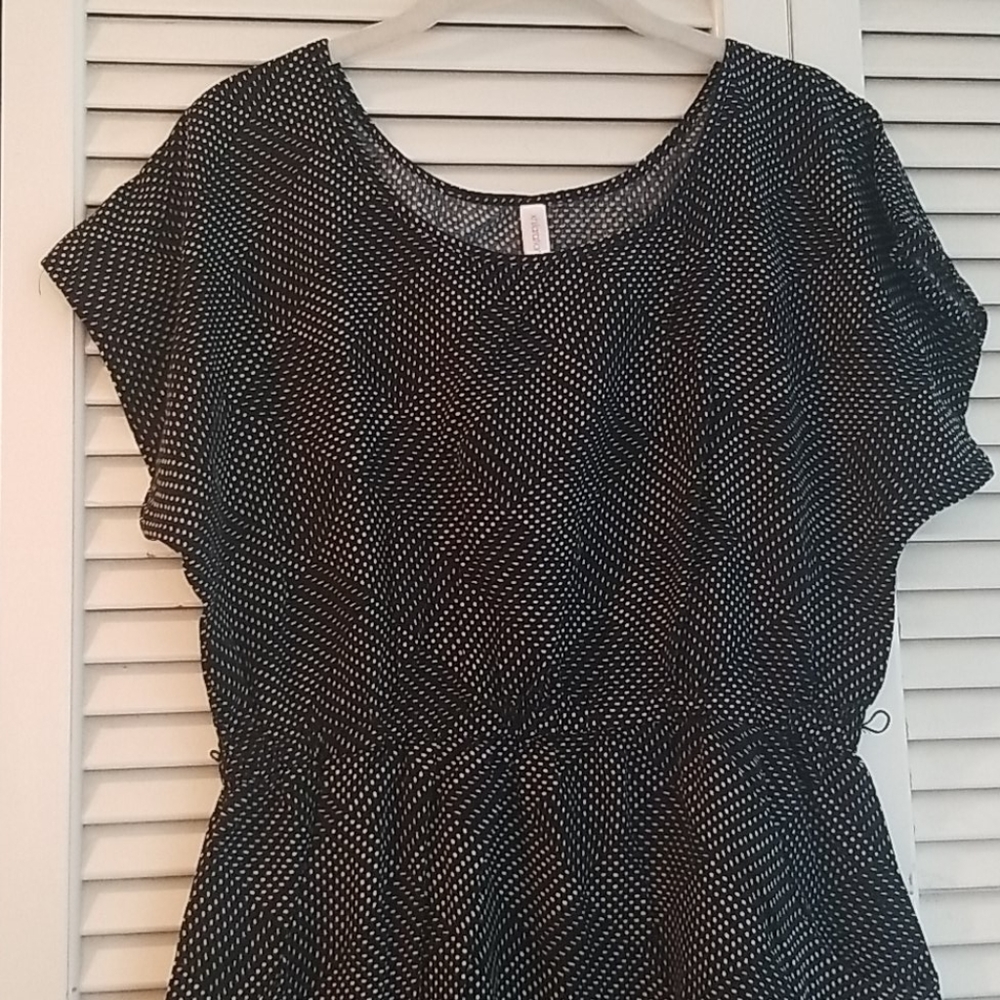 Cute black & white patterned summer dress